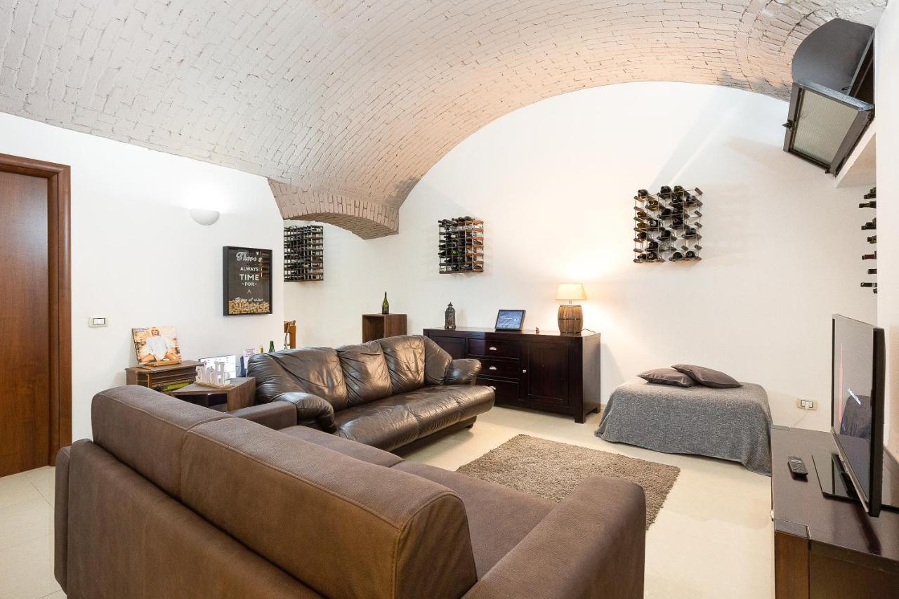 La Cantinetta Di Milano - The Wine Cave In Milan, Huge 110Sqm Apartment Next To Central Station Extérieur photo