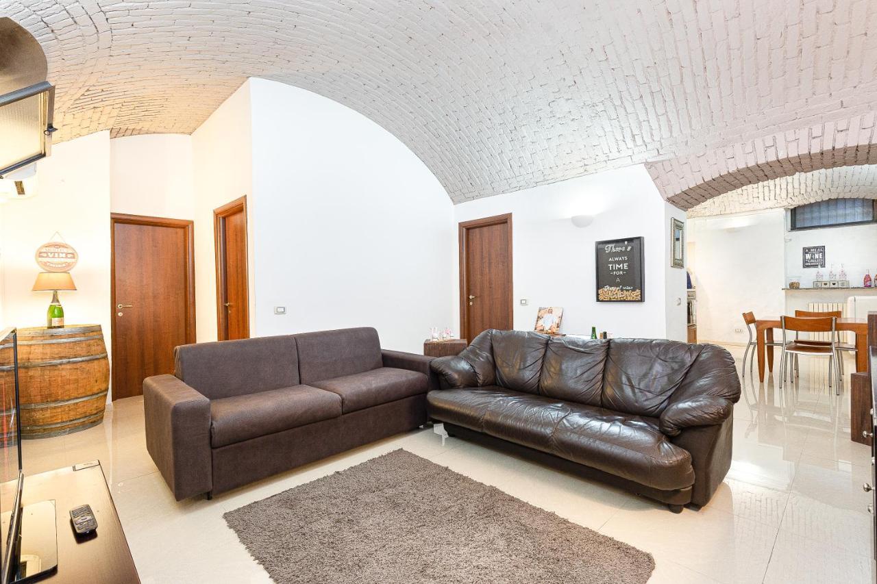 La Cantinetta Di Milano - The Wine Cave In Milan, Huge 110Sqm Apartment Next To Central Station Extérieur photo