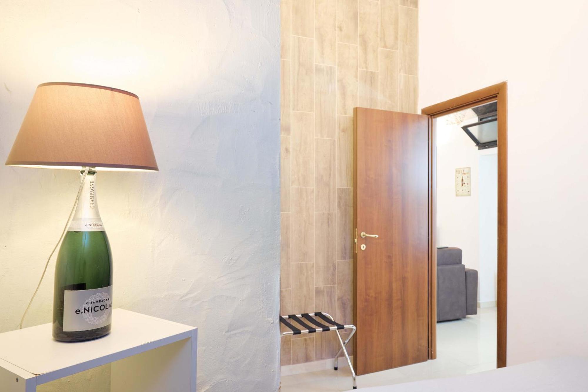 La Cantinetta Di Milano - The Wine Cave In Milan, Huge 110Sqm Apartment Next To Central Station Extérieur photo